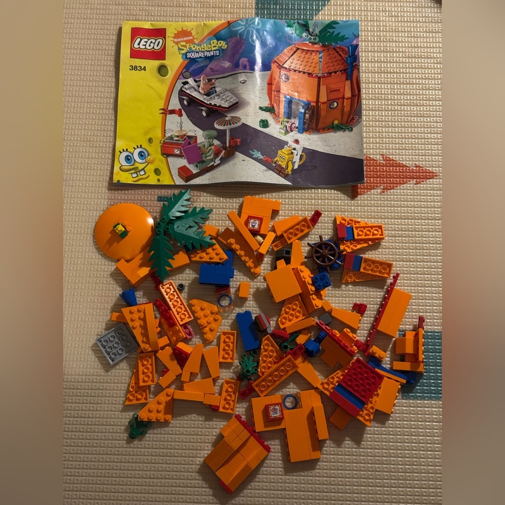 PARTS and booklet from LEGO SpongeBob set